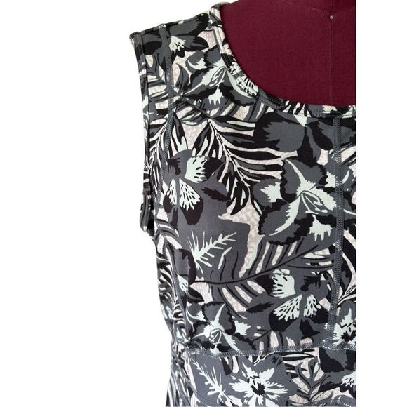 Title Nine Athleisure Sleeveless Dress size L Floral Gray Green - Picture 8 of 11